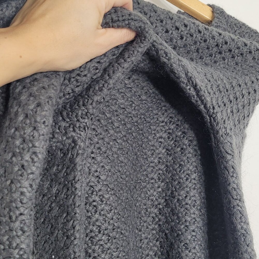 Bonobo City Women's Gray Black Drop Shoulder Elbow Patch Pullover Sweater Size S - Picture 6 of 12